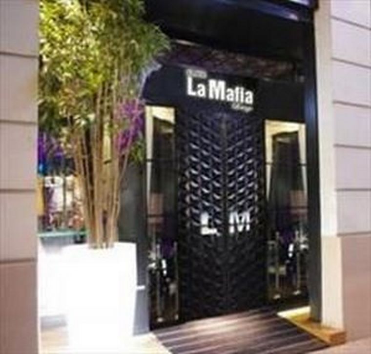 Club La Mafia Lounge.