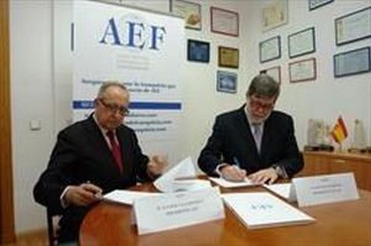 AEF y CECALE firman un convenio de colaboración.