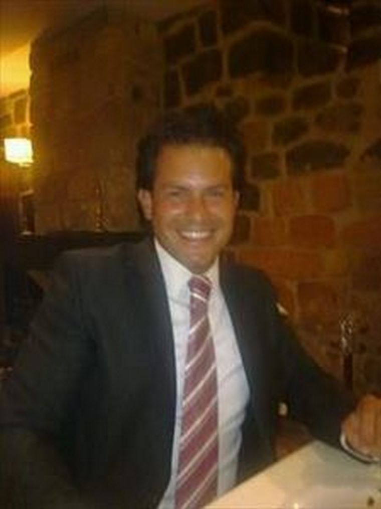 Entrevista a   Samuel Galvez es propietario de una franquicia Abanolia en Madrid.
