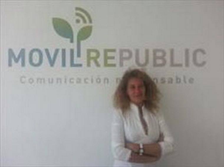 Entrevista a Esther Manzano del departamento de expansión de Movilrepublic.
