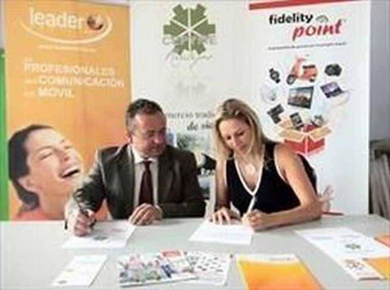 Cepyme Realejos y Leader  Mobile  han firmado el viernes 13  de julio  un convenio de colaboración.