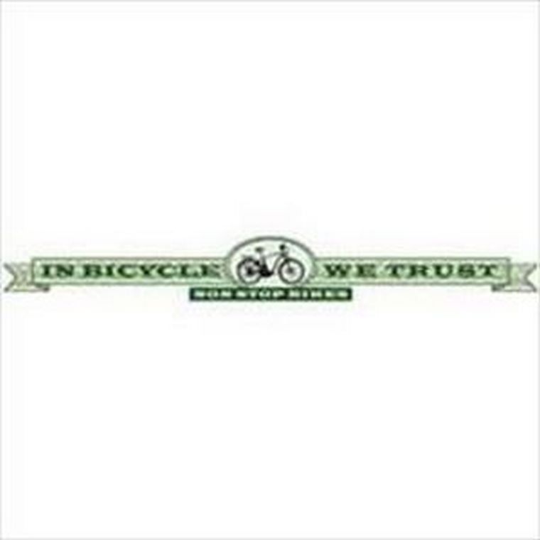 In Bicycle We Trust sobre ruedas en Arco