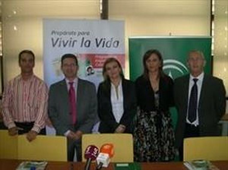 Mundoabuelo firma un Convenio a nivel Nacional con la Junta de Andalucía