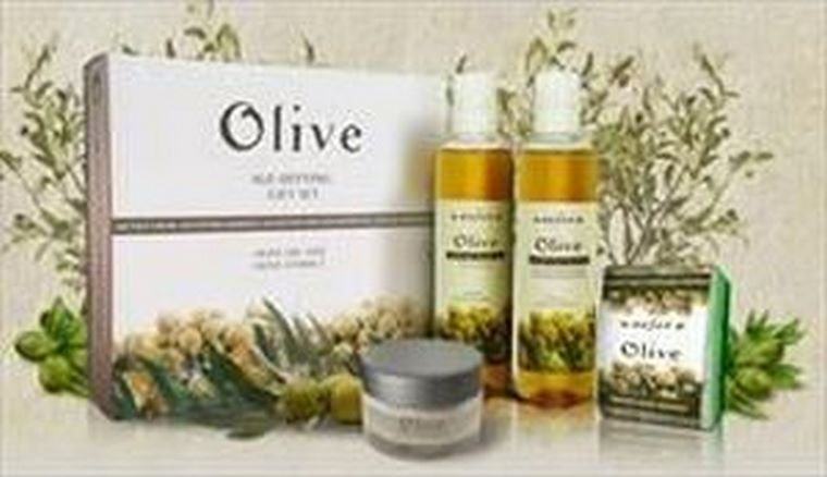 Refan lanza un pack cosmético de oliva