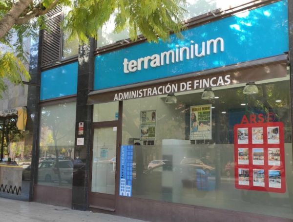Terraminium alcanza  las  5.000 Comunidades  gestionadas  a través de sus oficinas  y continúa siendo líder en España por  Servicios, ventajas y precio en las  Comunidades  de Propietarios