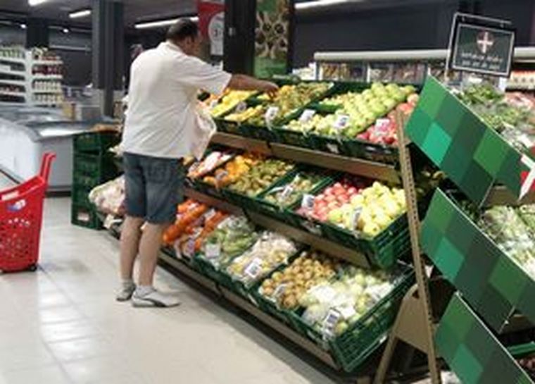 La franquicia Eroski pone en marcha un supermercado en Aia