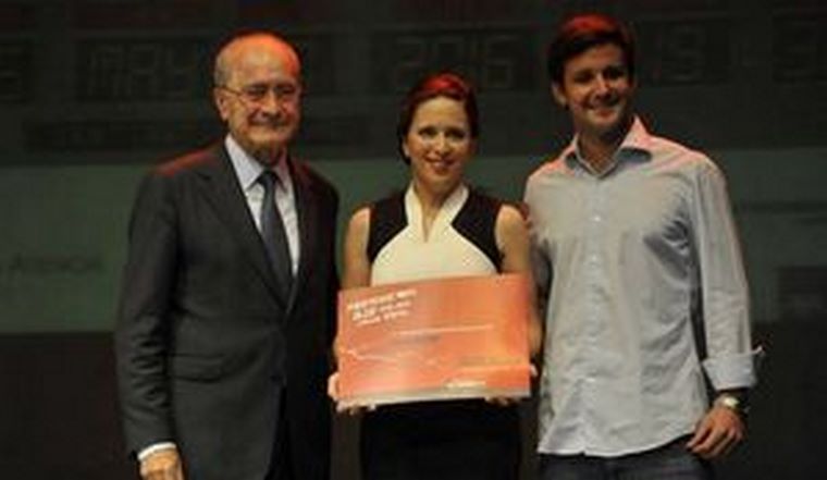 holaMOBI, primera finalista en los Premios AJE 2016