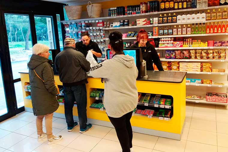 Eroski inaugura en Ibiza con su modelo 'Rapid'