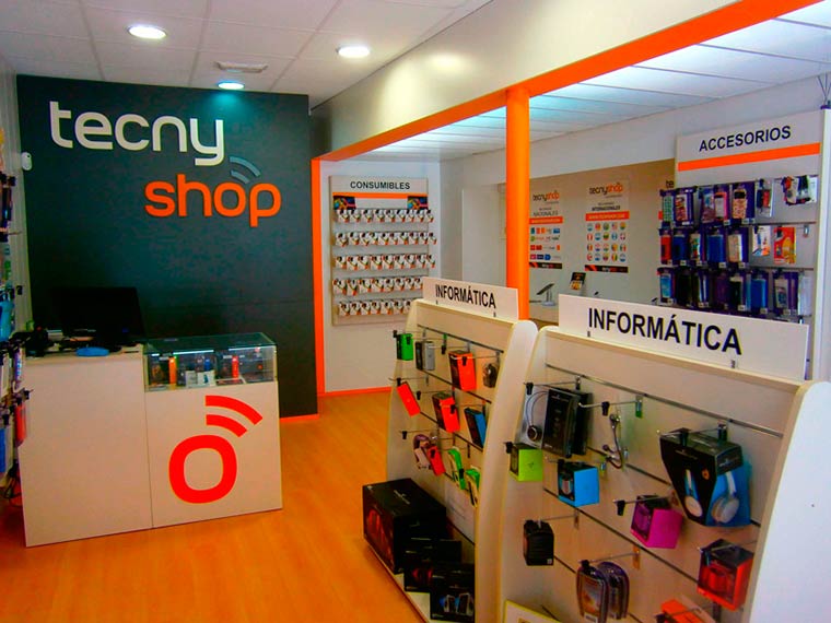 Motril se une a la red de Tecnyshop, la franquicia de telefonía móvil