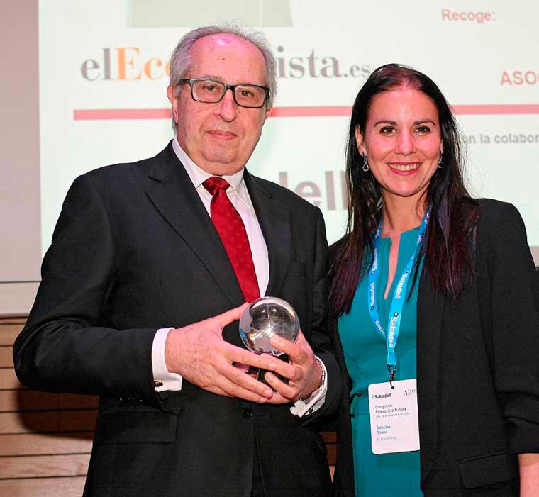 Premian a Xavier Vallhonrat, presidente de la AEF, en el Congreso Ff Franquicia futura