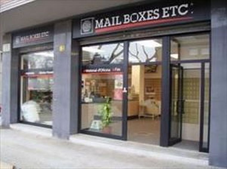 Mail Boxes Etc. abre tres centros más.