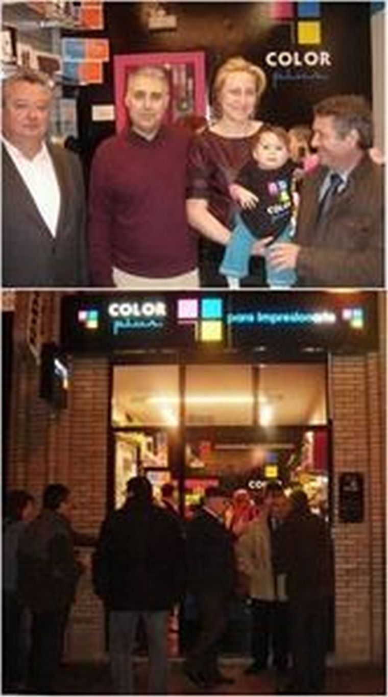 La masiva inauguración de Color Plus Ponferrada llenó la tienda