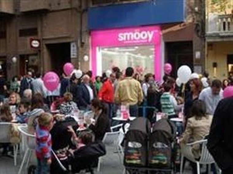 Smöoy continúa su expansión por  España con  la firma de su heladería de yogurt número 16