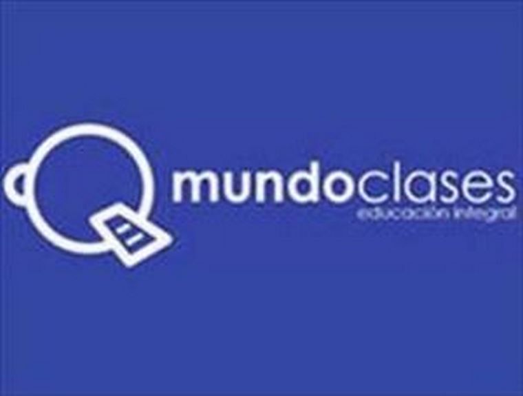 mundoclases firma un acuerdo con Adolfo Domínguez