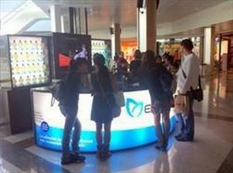 Éxito en la inauguración de Equivalenza en CC. Max Center de Barakaldo