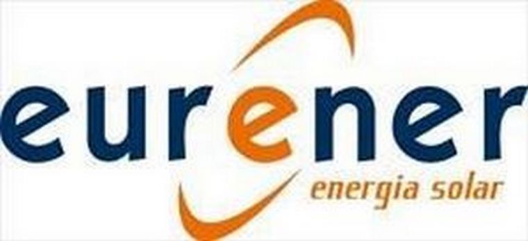 Eurener, Chilectra y la CDT forman en energía solar a profesionales de la construcción chilenos.