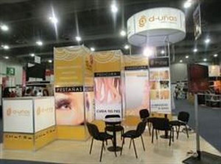 Gran despliegue de las novedades de D-uñas en FIF 2012.