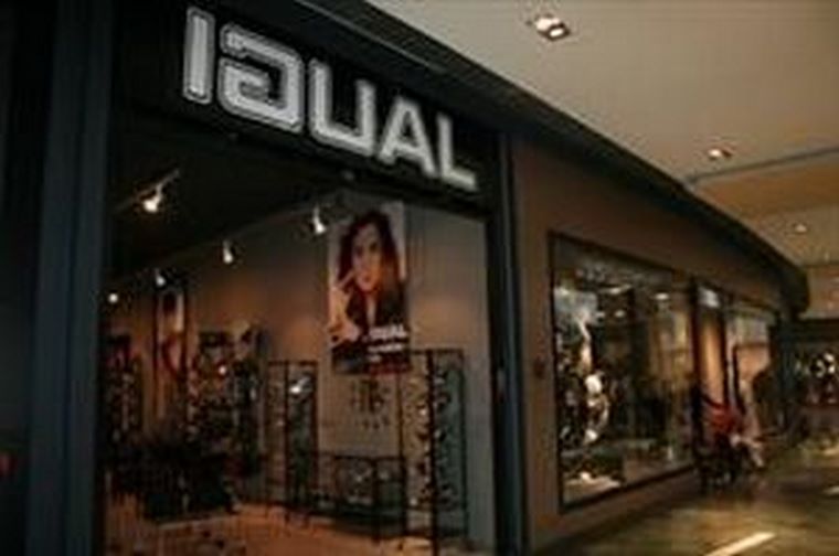 Igual abre su primera tienda en Madrid.Centro Comercial Islazul