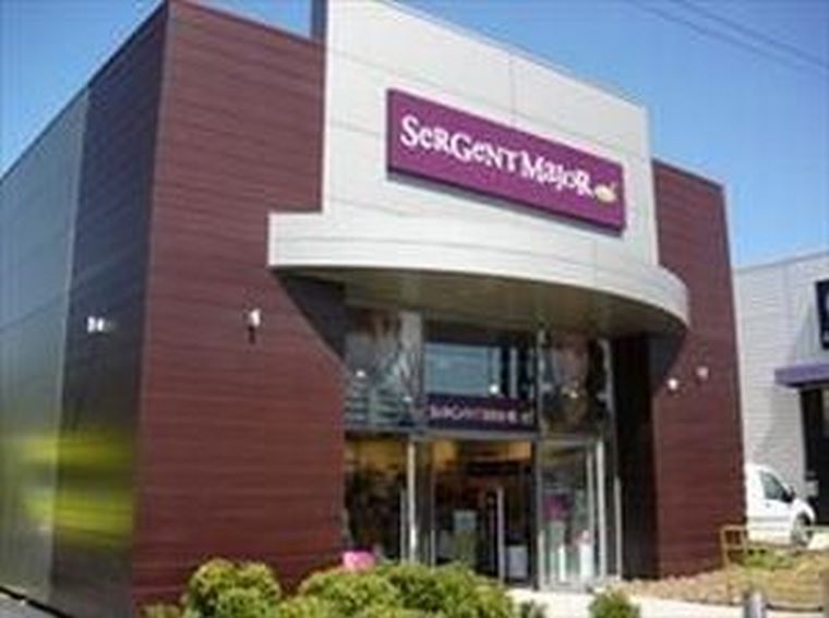 Sergent Major, presenta, su nuevo formato de tienda, Megastore