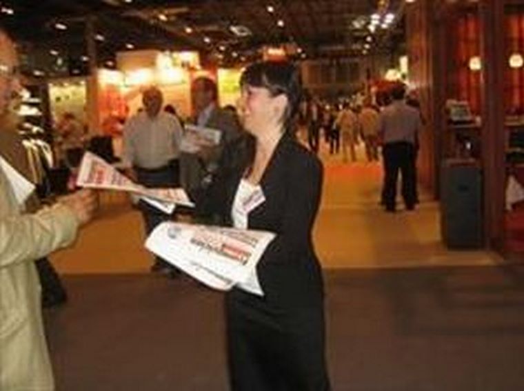 Gran acogida de nuestra publicación FRANQUICIAS MAGAZINE en Expofranquicia 2.009