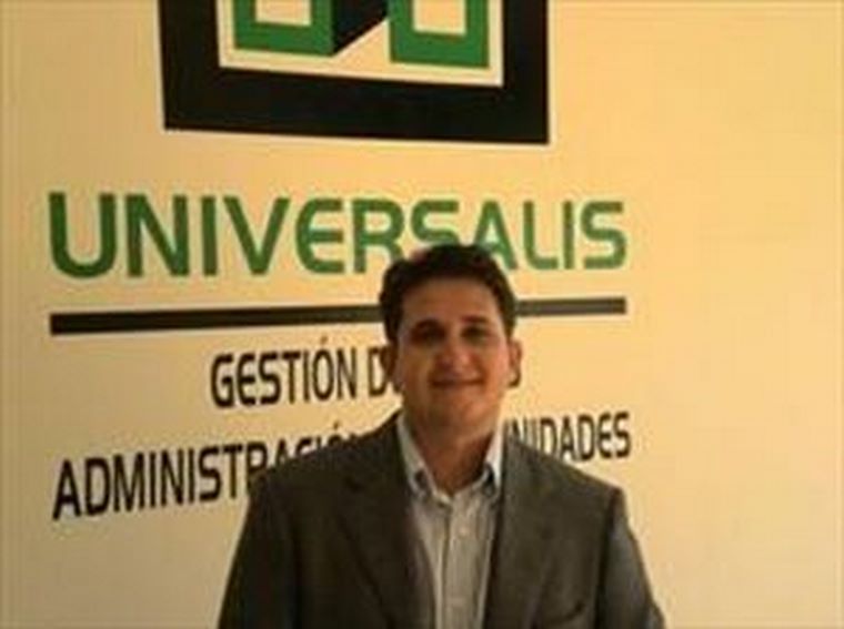 Entrevista a Carlos Leon ( Universalis)
