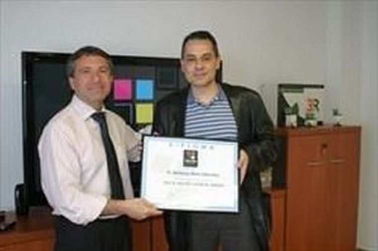 Obtención de Diplomas de la Tienda Color Plus de Fuenlabrada(Madrid)