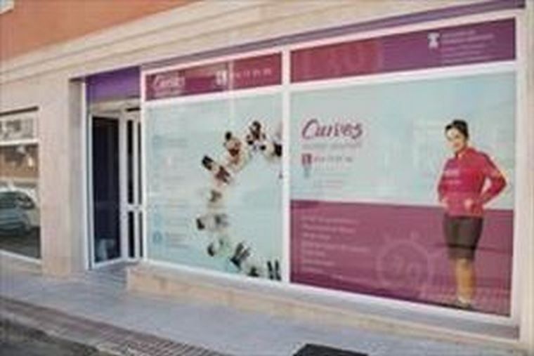 Curves abre en Coria del Río