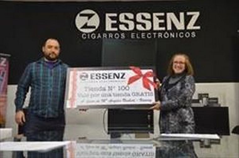 Essenz regala la tienda a la franquicia número 100 para celebrar su expansión