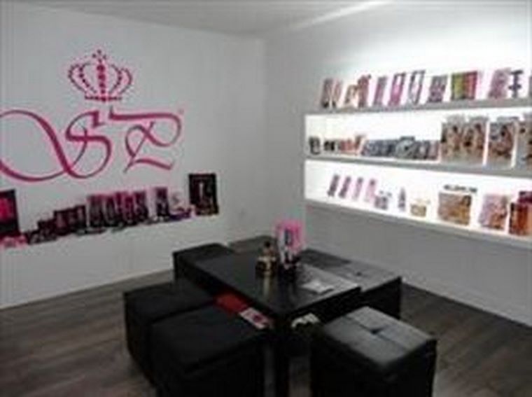 La noche de Halloween inaugura una nueva tienda SexPlace en Valladolid