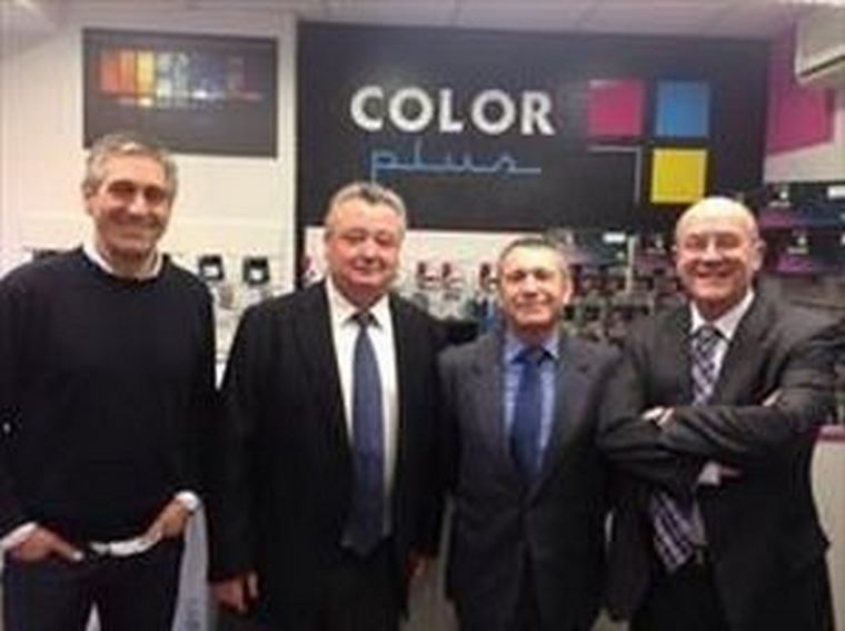 Inauguración de la tienda Color Plus Durango
