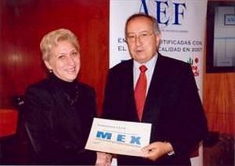 MEX recibe un premio a su veteranía de mano de la Asociación Española de Franquiciadores