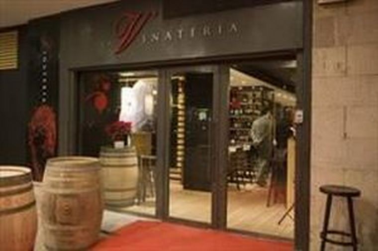 La Vinatería y Bodegas Faustino te regalan una botella de crianza gracias a su promoción de verano