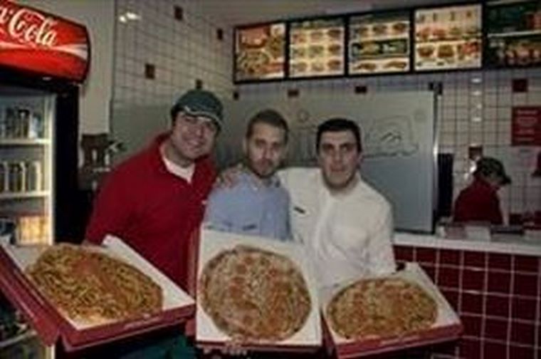 Pizzón Pizza inauguró su primer establecimiento en la provincia de Jaén, 