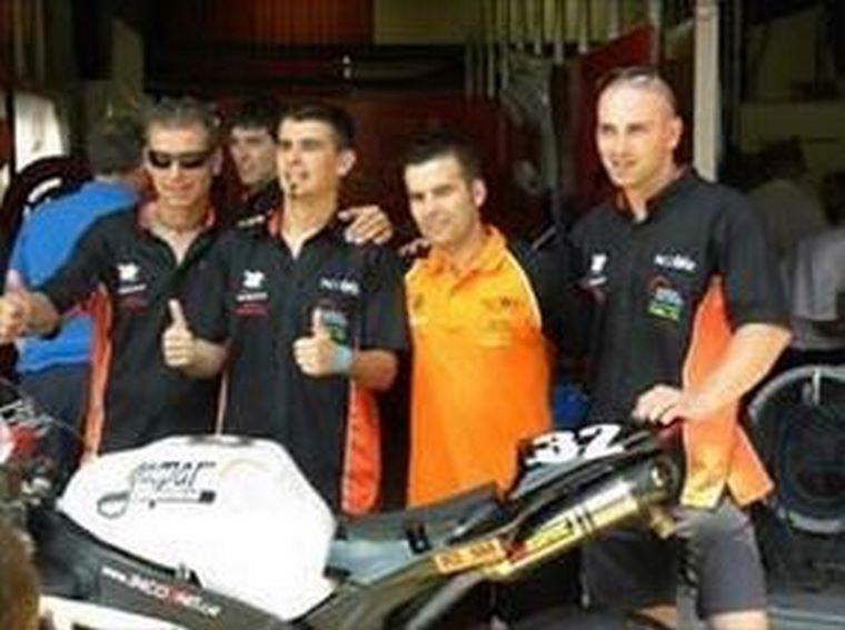 Seven Secrets en las 24 horas Frigo de Motociclismo del Circuito de Cataluña de Montmeló.