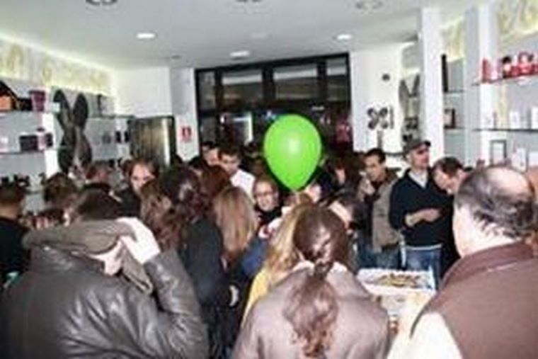 Éxito de afluencia en la inauguración de Canela en Polvo Madrid-10.