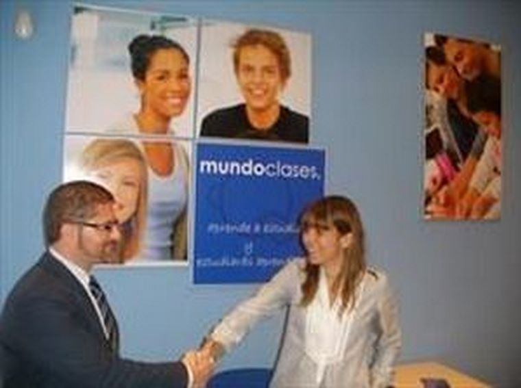 mundoclases abre su primera franquicia en Madrid-Chamartín