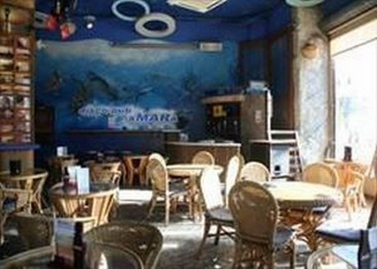 Disco Pub Amara ofrece descuentos del 50 por ciento en las consumiciones a los desempleados 