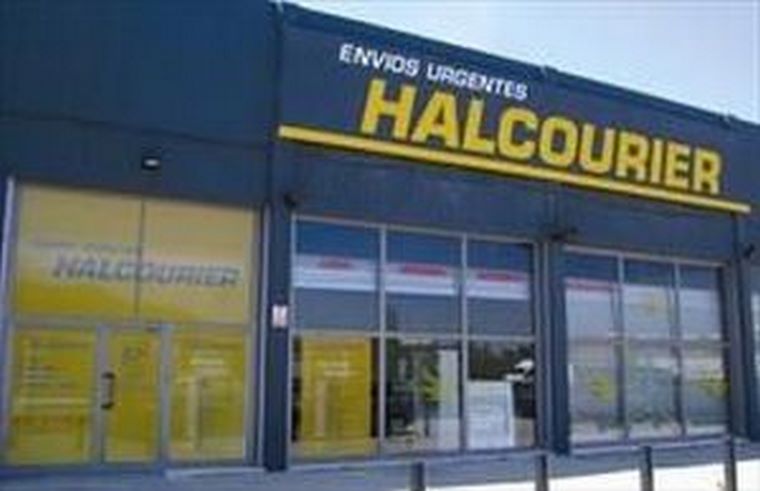 La franquicia de transporte urgente Halcourier y dos de sus franquiciados llevan a cabo una firme apuesta de futuro con la inauguración de nuevas instalaciones en la Comunidad Valenciana