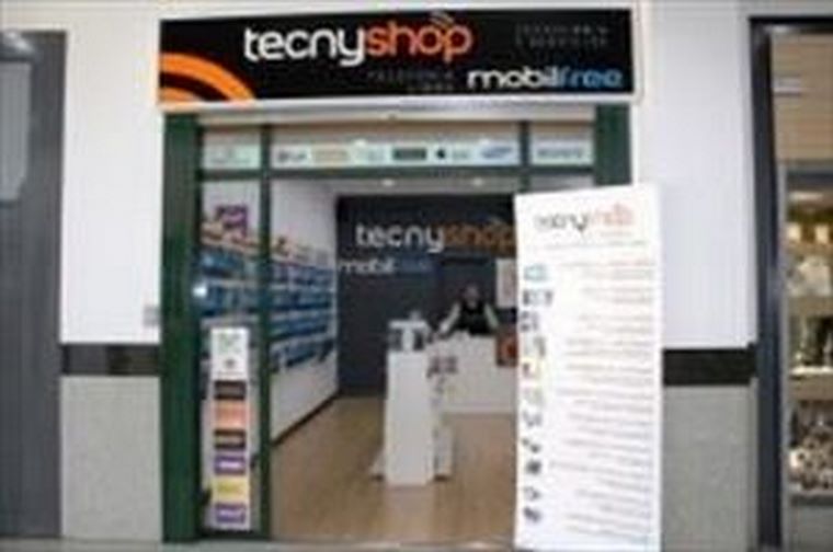 Tecnyshop Arganda del Rey abre sus puertas, siendo la tienda número 16 de la cadena