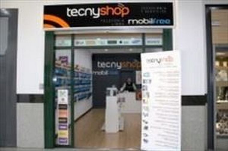 Tecnyshop Arganda del Rey abre sus puertas, siendo la tienda número 16 de la cadena