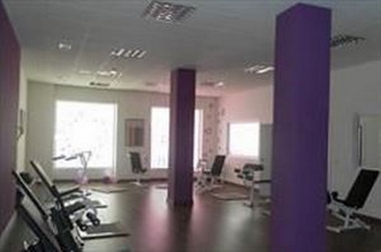 Curves abre en Mairena Del Alcor