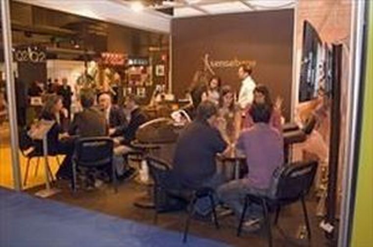 La cadena de centros de estética Sensebene presenta sus nuevos tratamientos no invasivos de belleza y salud en la 17ª edición de Expofranquicia, la feria más importante de España