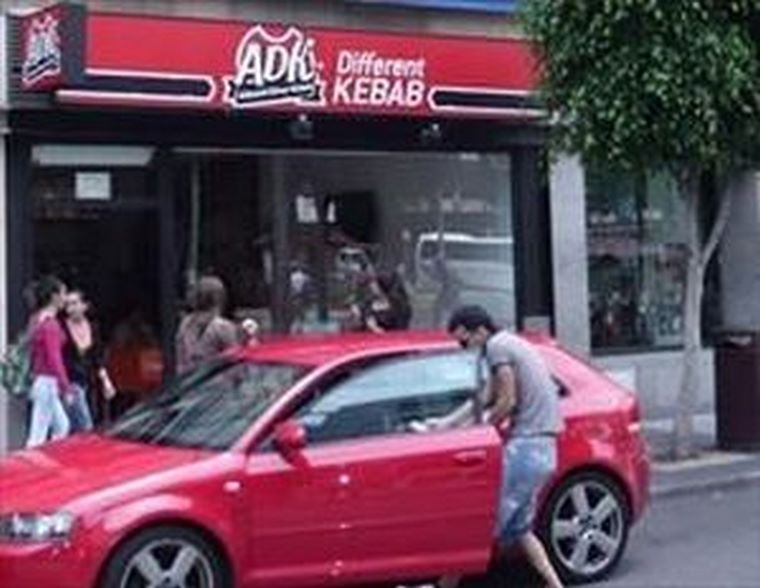 ADK reabre dos restaurantes con su nueva imagen