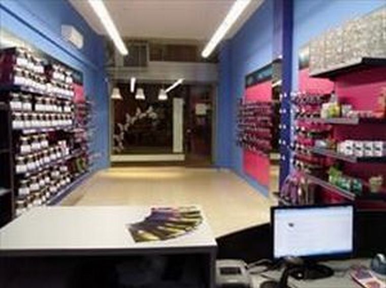Real Color abre nueva franquicia en el centro de la ciudad de Tarragona.