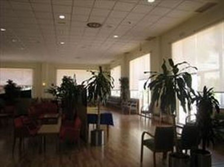Lola Morales crea un departamento especializado en hoteles.