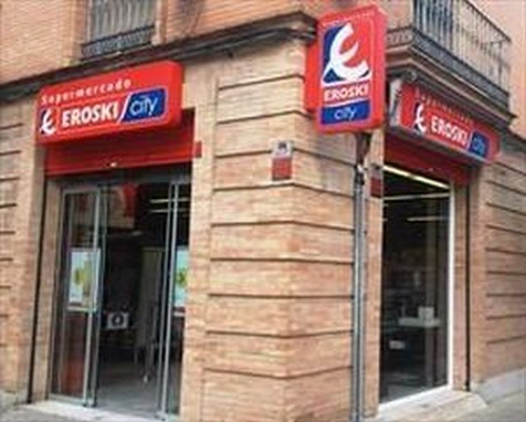 EROSKI inaugura su noveno supermercado franquiciado en Sevilla