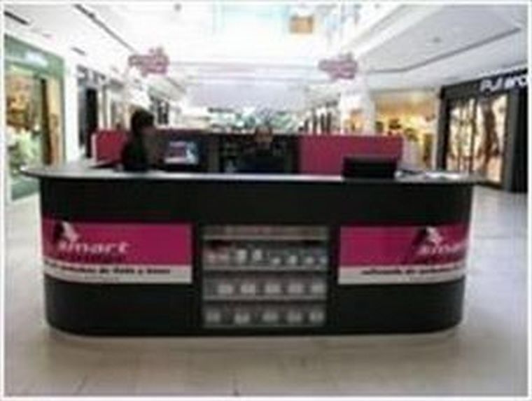 Smart Cartridge apertura su primer stand de rellenado de cartuchos en el Centro Comercial  La Vaguada. 