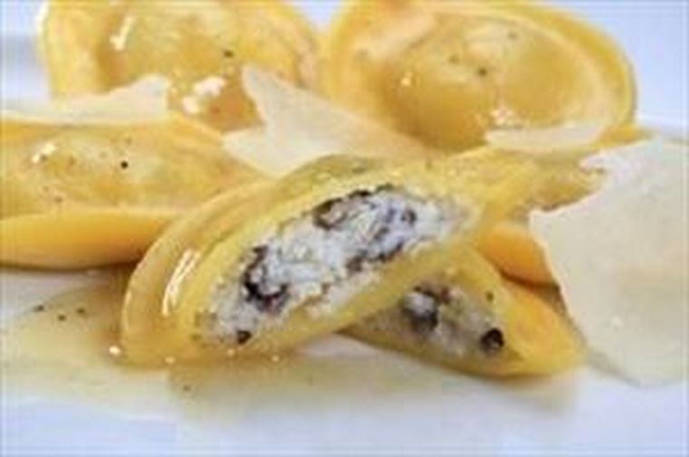 Ginos incorpora tres nuevos platos de pasta rellena a su carta
