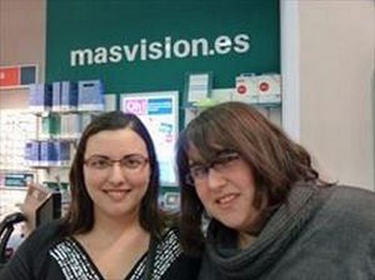 MasVisión entrega el premio del primer sorteo celebrado entre sus seguidores de Facebook