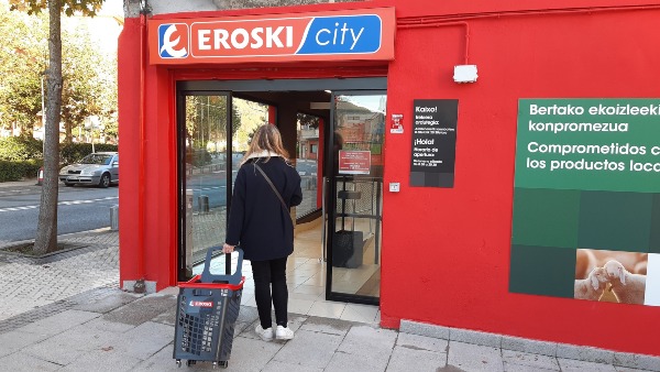 Eroski sigue sumando nuevas aperturas de centros franquiciados e inaugura un nuevo supermercado en Pasai Donibane, Guipúzcoa